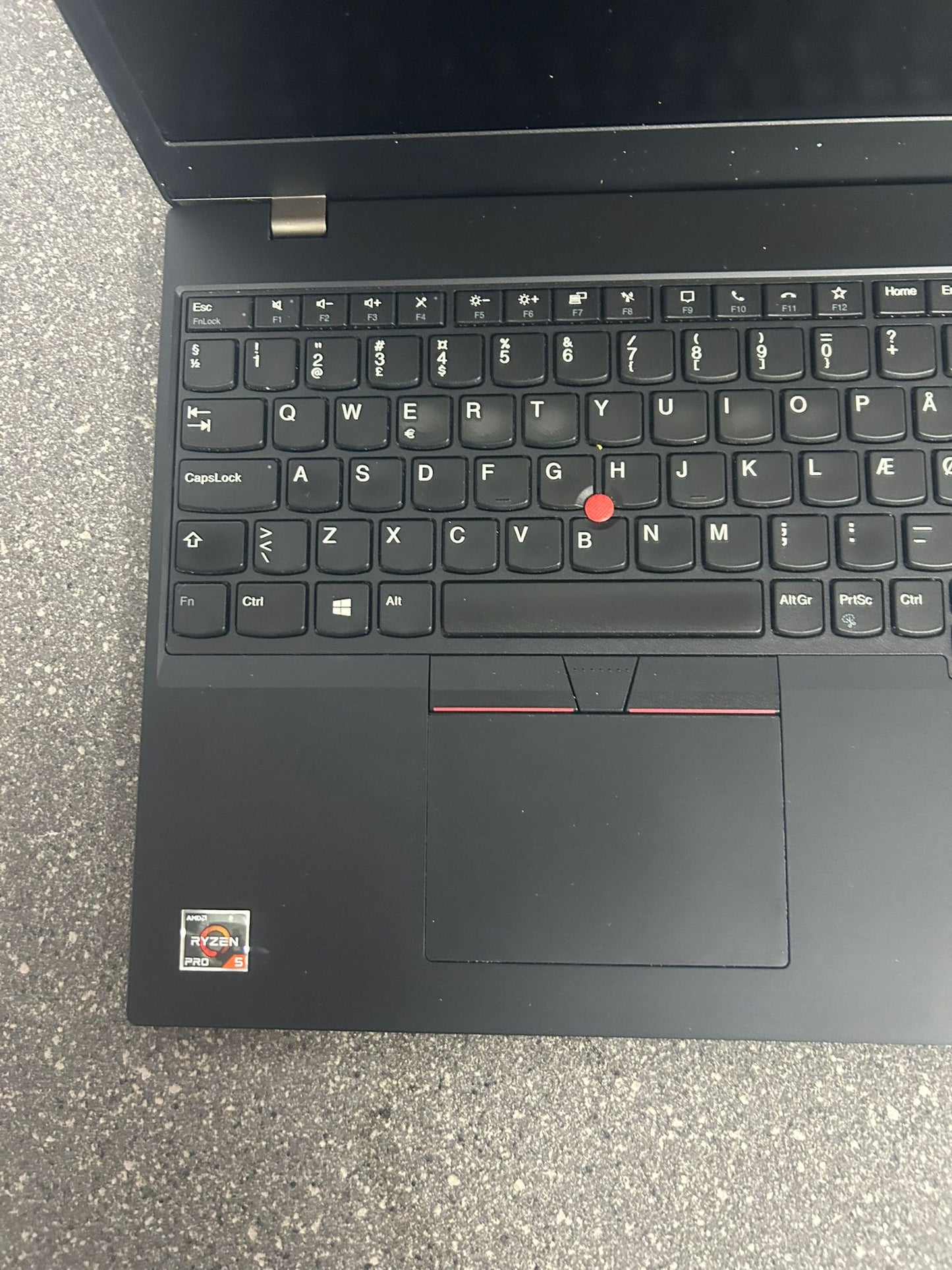 Lenovo Thinkpad L15 15'' AMD Ryzen 5 PRO 4650U 8GB 256G  with Radeon Graphics 2.1 GHz