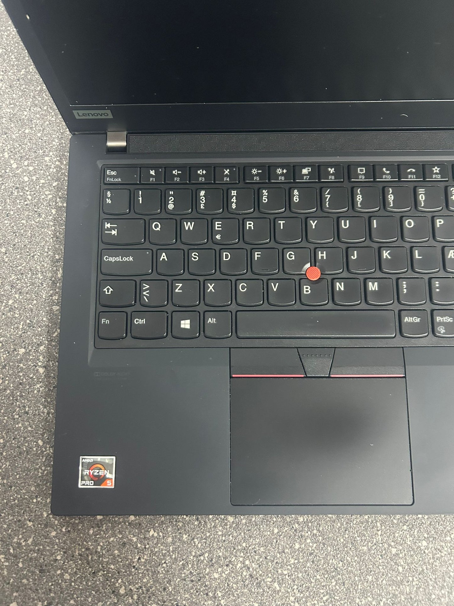 Lenovo Thinkpad T14 14'' AMD Ryzen 5 PRO 4650U 8GB 256G  with Radeon Graphics 2.1 GHz