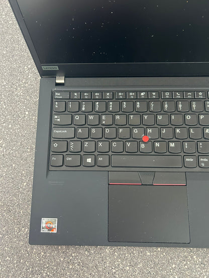 Lenovo Thinkpad T14 14'' AMD Ryzen 5 PRO 4650U 8GB 256G  with Radeon Graphics 2.1 GHz