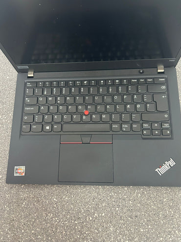 Lenovo Thinkpad T495 14''  AMD Ryzen 5 PRO 3500U 8GB 256G  w/ Radeon Vega Mobile Gfx 2.1 GHz