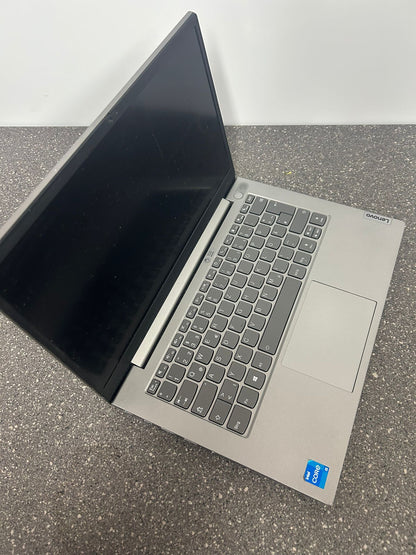Lenovo Thinkpad 11th Gen 14''  Intel(R) Core(TM) i5-1135G7 8GB 256G @ 2.40GHz 1400 MHz