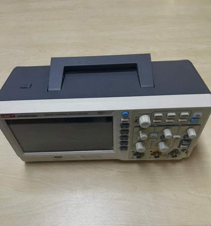 UNI-T UTD2202CEX+ Digital Oszilloskop 200MHz 1GSa/S 2 Kanäle CE,Oscilloscope