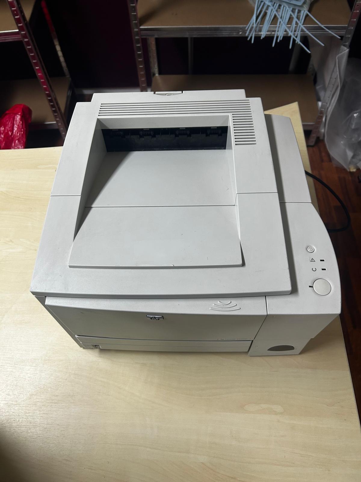 HP LaserJet 2200DN Drucker C7063A
