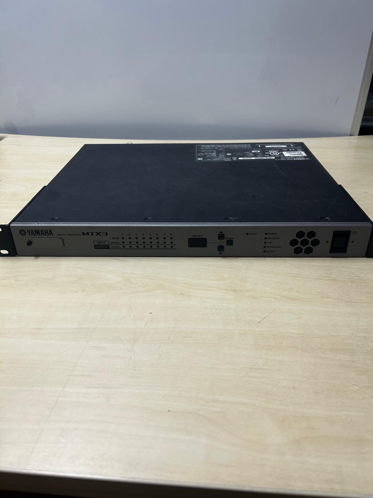 Yamaha MTX3 matrix processor Programmierbarer Matrixmixer 26/8 + Signalprozessor