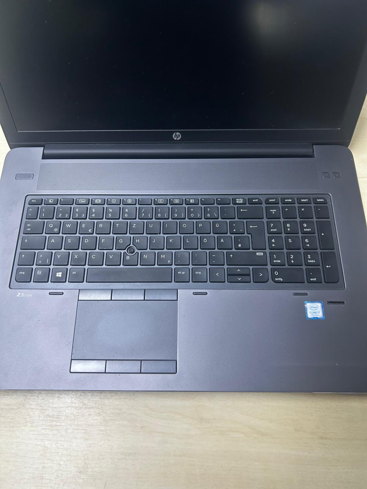 HP ZBook i7 7th gen 17.3'' 256 GB 16 GB RAM Windows 10 Pro