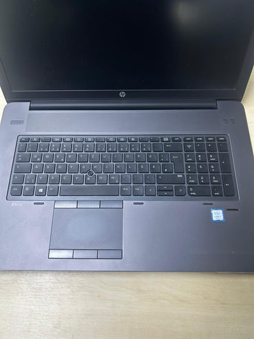 HP ZBook i7 7th gen 17.3'' 256 GB 16 GB RAM Windows 10 Pro