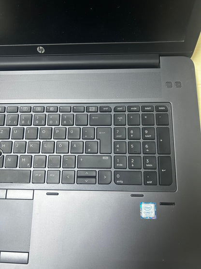 HP ZBook i7 7th gen 17.3'' 256 GB 16 GB RAM Windows 10 Pro