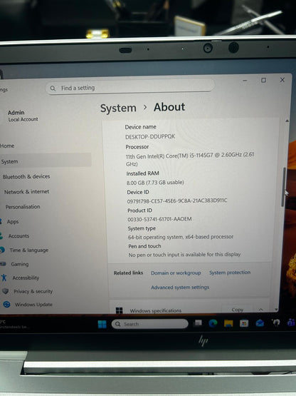 HP Notebook i5 11th gen 15.6'' 8 GB RAM 256 GB Windows 11 Pro Silber