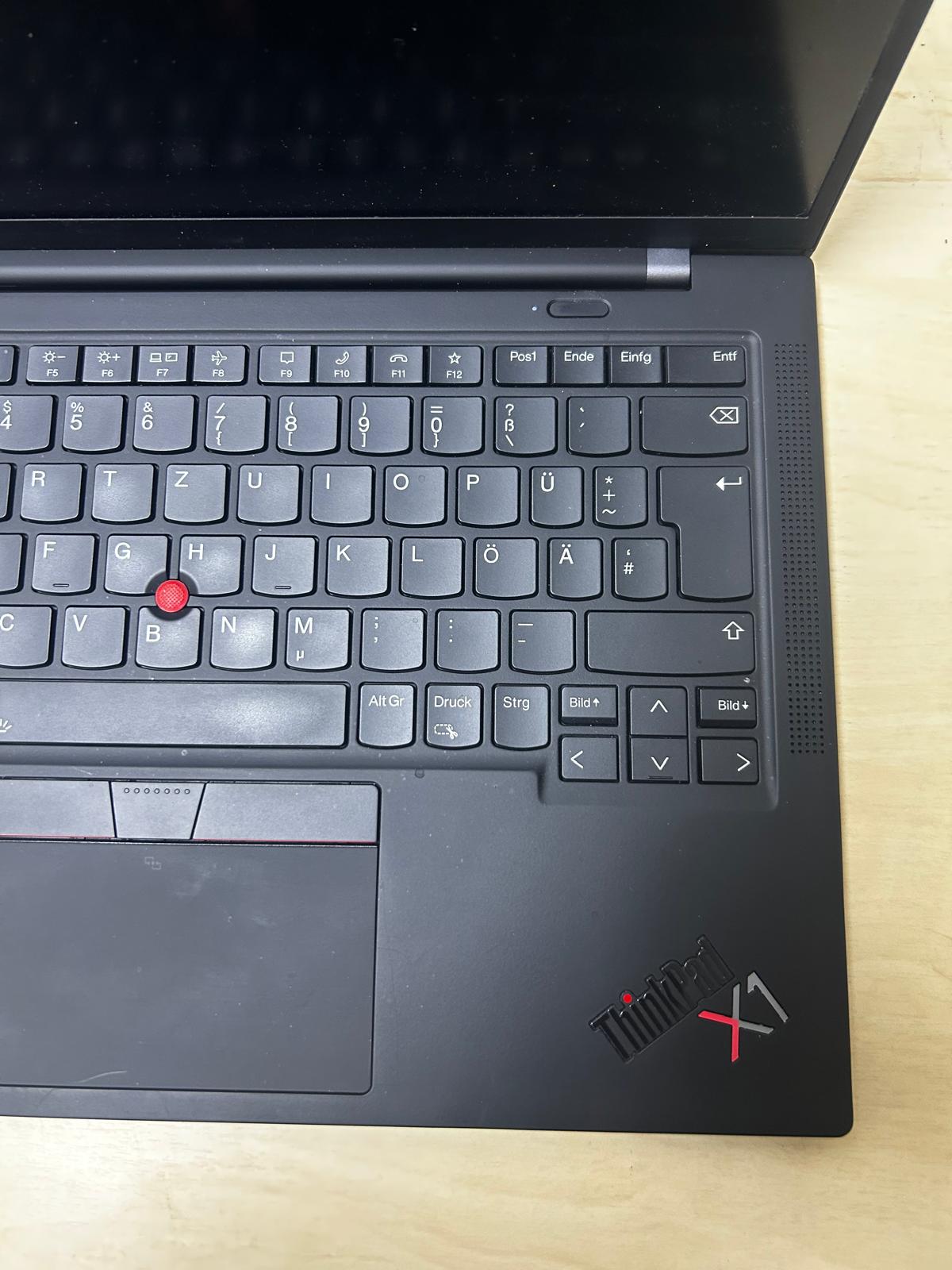 Lenovo Thinkpad X1 carbon Intel Core i7 11. Gen. 16GB RAM 2.8Ghz 14'' Notebook
