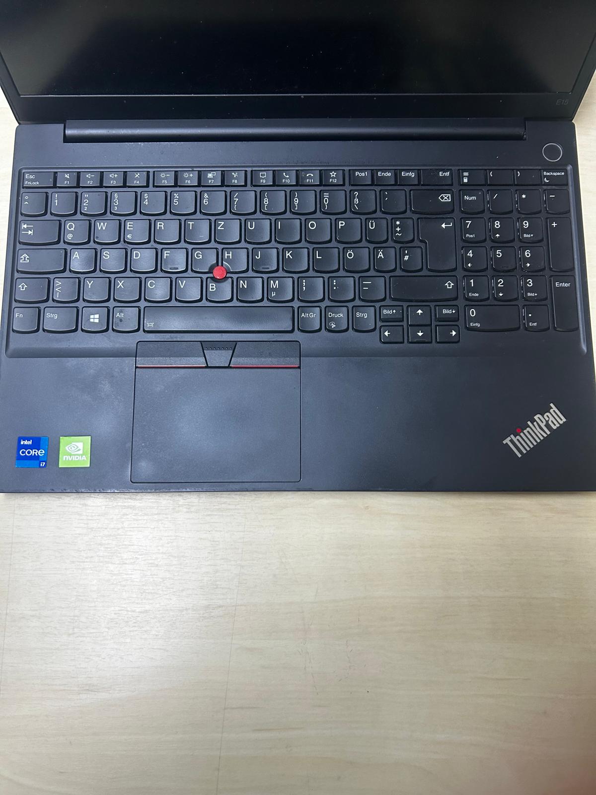 Lenovo Thinkpad E15 Intel Core i7 11. Gen. 16GB RAM 2.8 Ghz 15.6'' Notebook