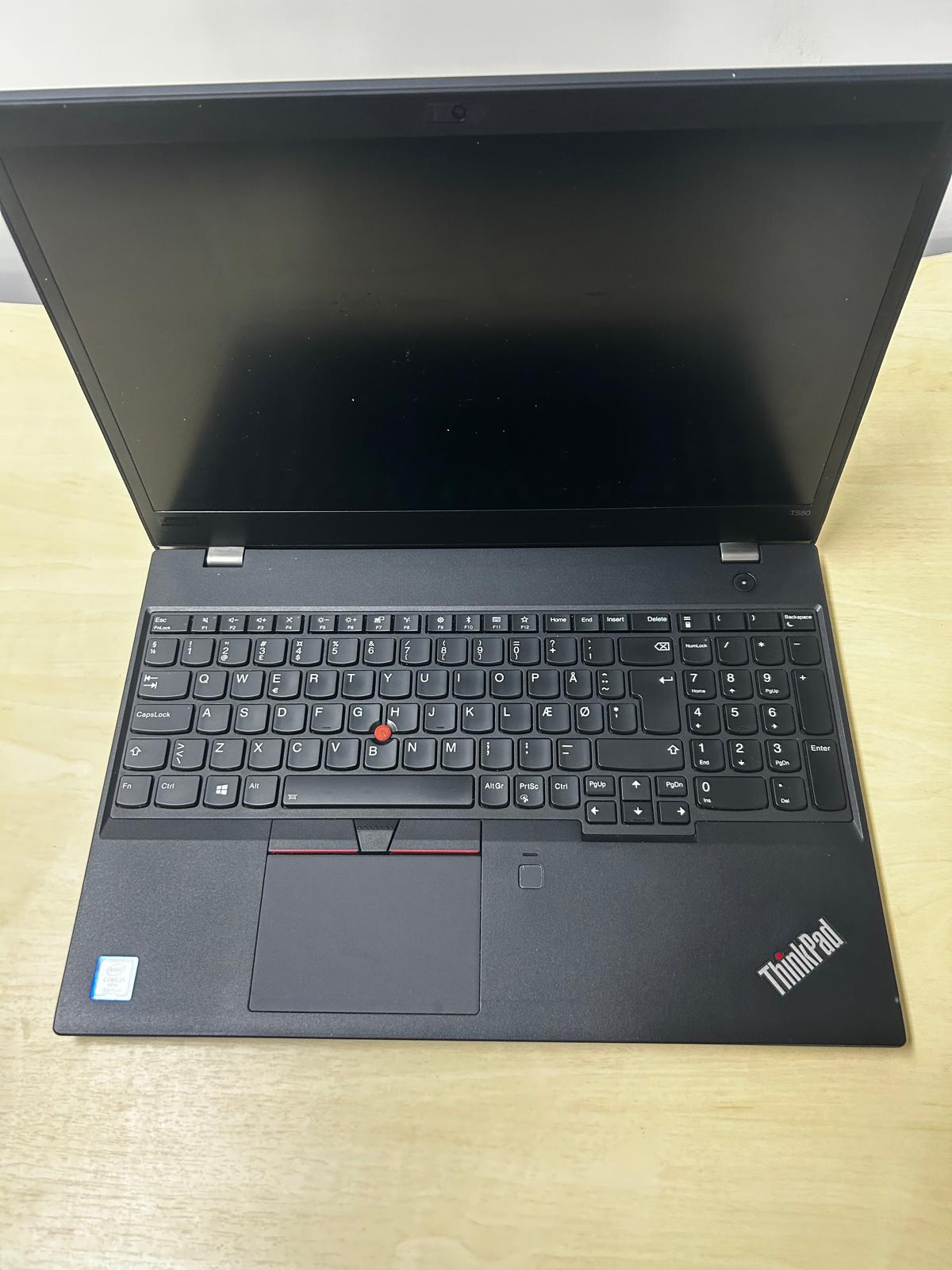 Lenovo Thinkpad T580 Core i5-8350U 1.7 GHz 8GB RAM 256 GB 15'' Notebook