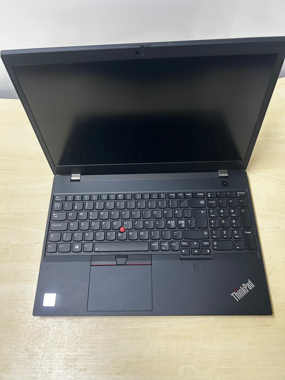 Lenovo Thinkpad T15P Intel Core i7-10750H CPU @ 2.60GHz 2,6 Ghz 16GB RAM 512 GB 15'' Notebook