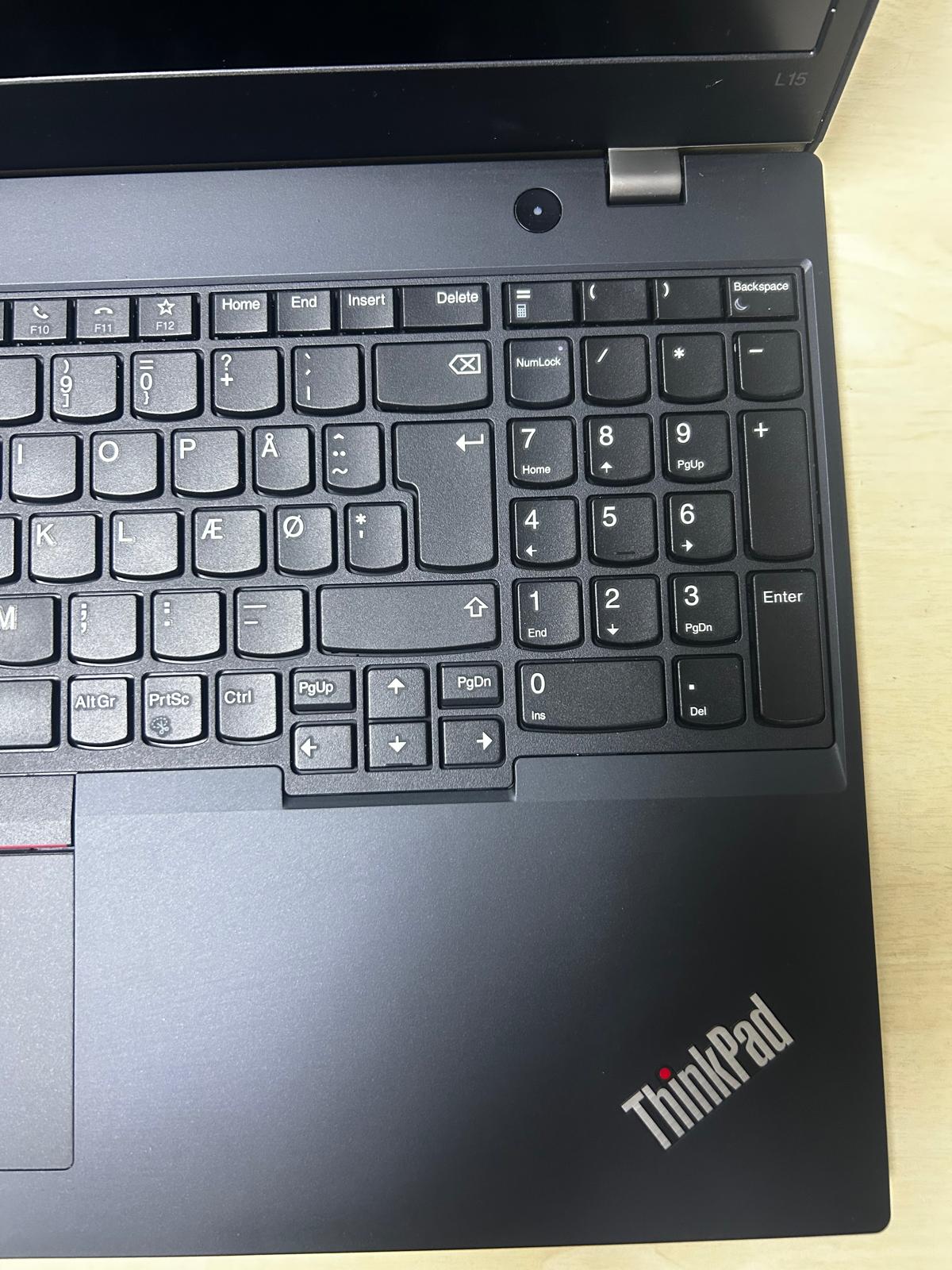 Lenovo Thinkpad L15 AMD Ryzen 5 PRO 4650U with Radeon Graphics 2.1 GHz 8 GB RAM 256 GB 15'' Notebook