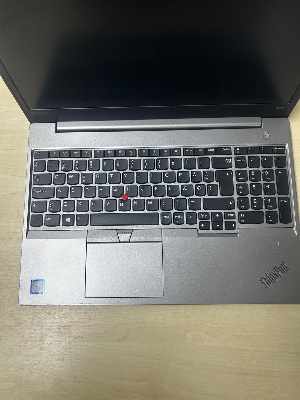Lenovo ThinkPad E580 i5-8250U CPU @ 1.60GHz 1600 MHz RAM 8GB RAM 256GB 15.6'' Notebook