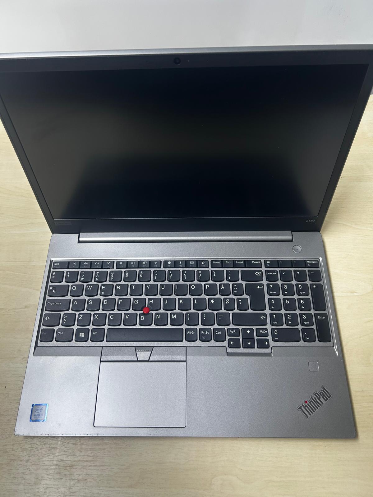 Lenovo ThinkPad E580 i5-8250U CPU @ 1.60GHz 1600 MHz RAM 8GB RAM 256GB 15.6'' Notebook