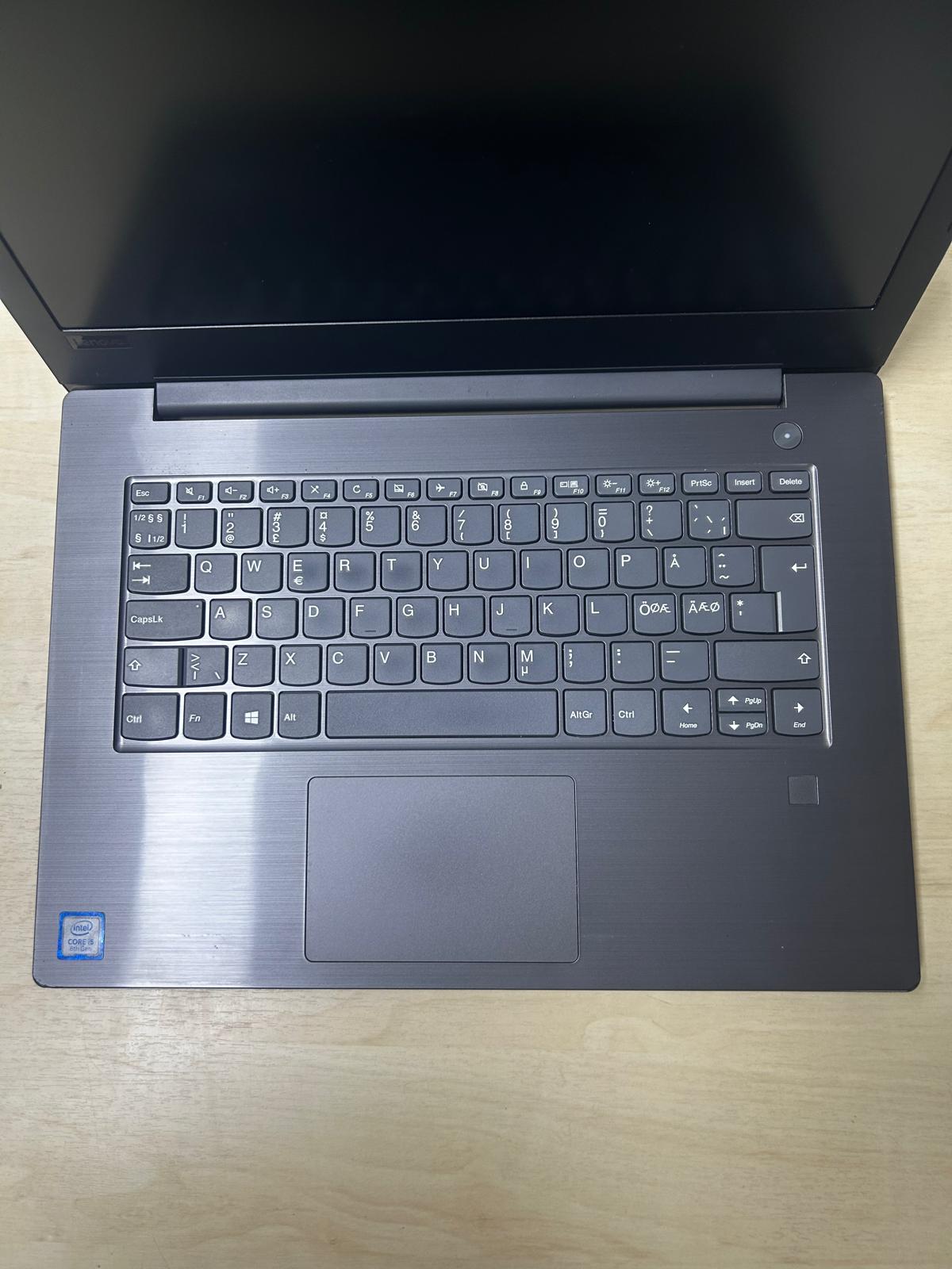 LENOVO V330 81B0 Intel Core i5-8250U CPU 12 GB RAM 256 GB 14'' Notebook