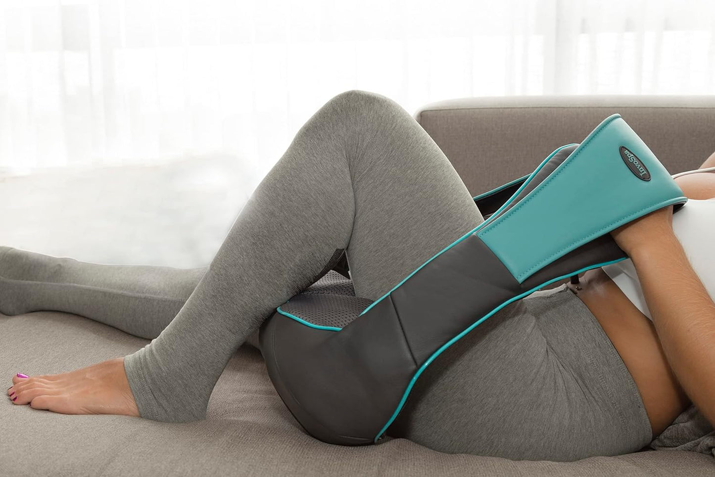 InvoSpa Shiatsu Massagegerät Nackenmassagegerät Schulter Rücken mit Infrarot Wärmefunktion, Elektrisches Massagegerät mit Wärme