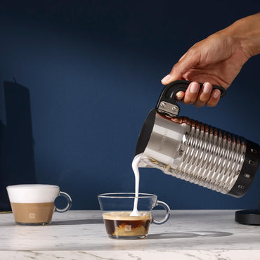 Nespresso Aeroccino4 Milchaufschäumer (Geschirrspüler geeignet, 120 ml Milchschaumkapazität, 240 ml heiße Milchkapazität, Silber)