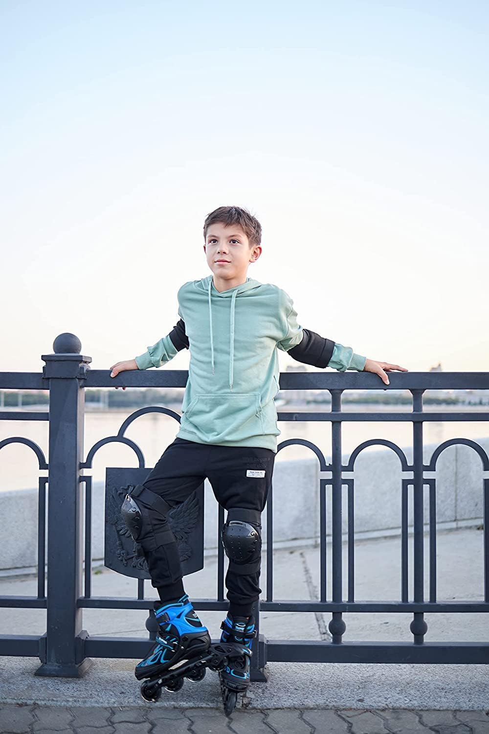 2PM SPORTS Verstellbar Inliner für Kinder, Leucht Inline Skates Rollschuhe für Damen/Herren Blau Medium