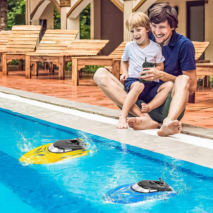 2er-Pack RC-Boote, ferngesteuerte Boote für Pools und Seen für Kinder und Erwachsene, 2,4-GHz mit 4 wiederaufladbaren Batterien, Blau/Gelb