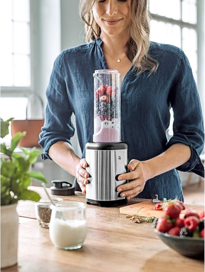 WMF Kult Mix & Go Mini Smoothie Maker, Standmixer, Blender elektrisch, Shake Mixer 300 Watt, Tritan-Kunststoff Flasche