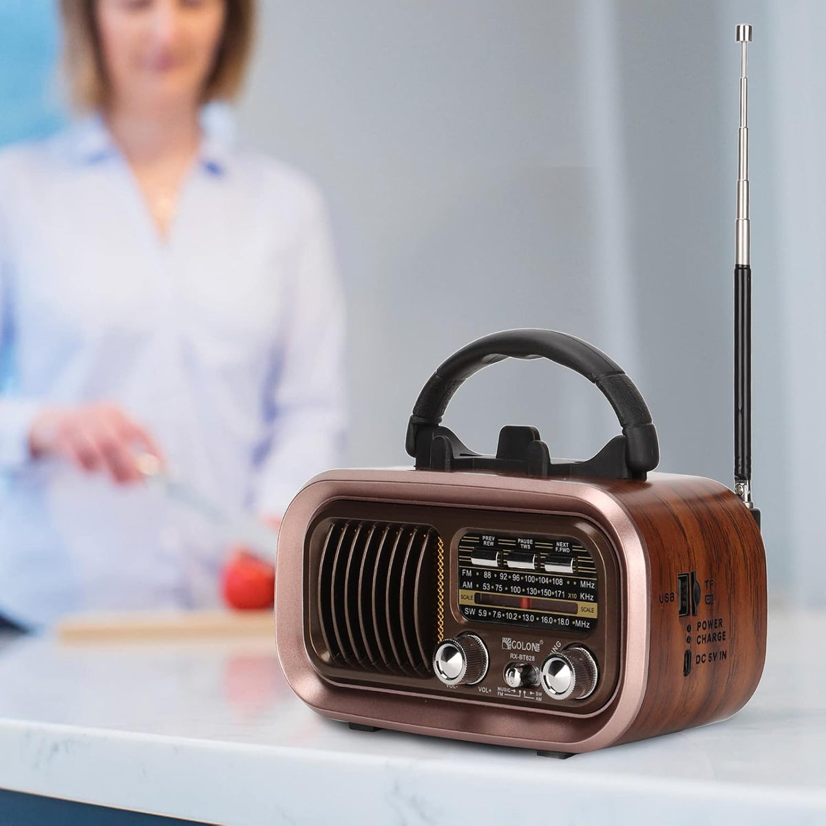 RXBT628 Tragbarer Vintage-Radiolautsprecher, FM AM SW 3 Bands mit externer Antenne